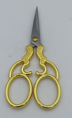قیچی سنگدوزی و منجوق دوزی